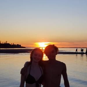 Meet your Posher, Naomie